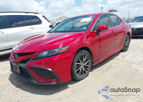 2022 Toyota Camry Se z USA, uszkodzony, nr VIN 4T1T11AK0NU498938
